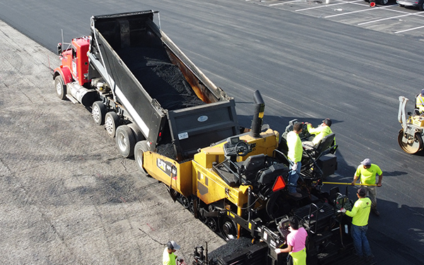 Image of Tibbs crew working on asphalt pavement